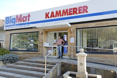 QR Code sur la porte d'entrée de BigMat Kammerer