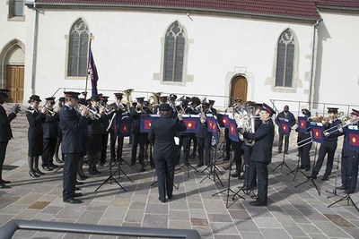 Armée du Salut - concert sur le parvis de l'Eglise