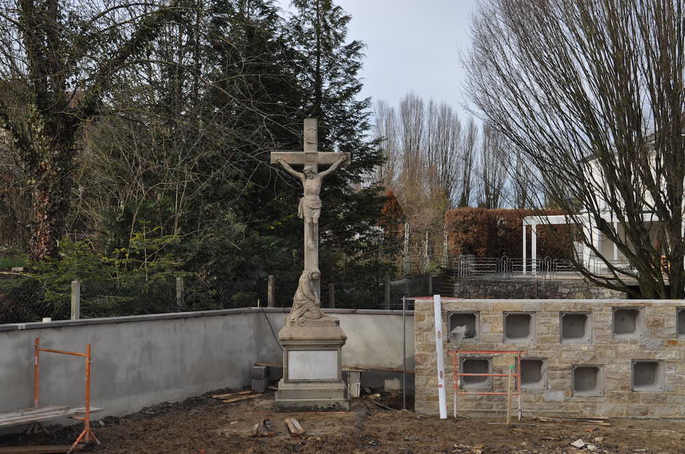 Déplacement de la croix des Missions