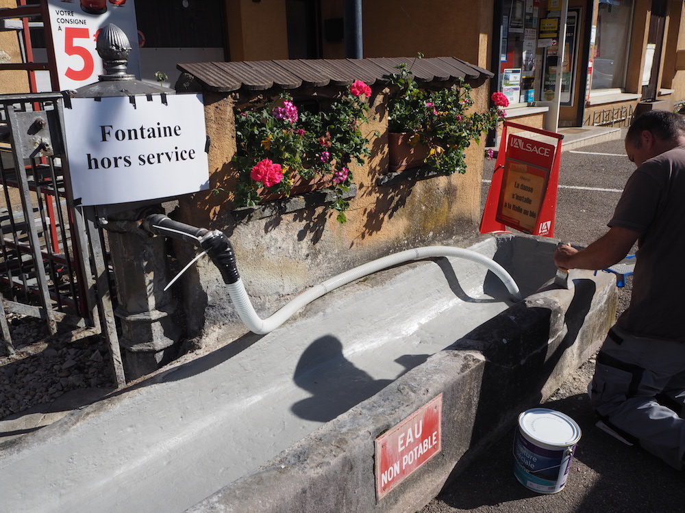 Réfection de la Fontaine rue de la République à côté de Scherrer