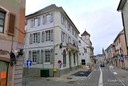 Sous-préfecture dans le rue Charles de Gaulle à Altkirch