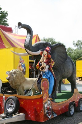 Char du cirque Eden Circus