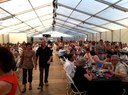 Tente plantée pour recevoir 1125 personnes ce 2 juin 2012 à Waldighoffen