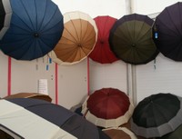 Des parapluies à l'Expo-Habitat 2011 de Waldighoffen !