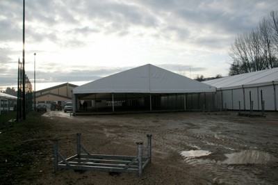 Les tentes de la prochaine Expo Habitat à Waldighoffen