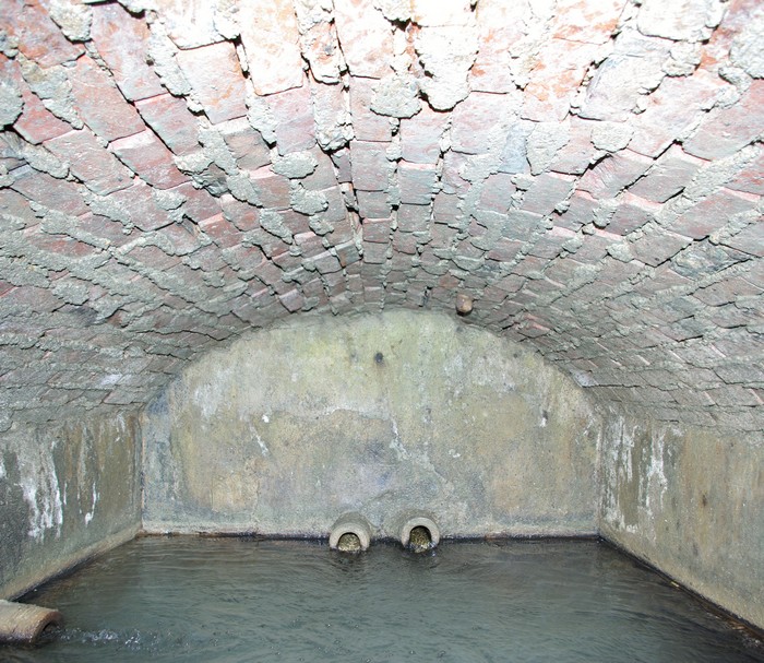 Intérieur vouté de la chambre intermédiaire du "Burnstube"