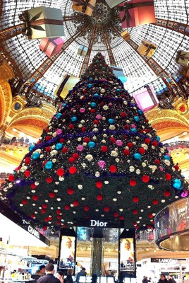 Sapin et dôme aux Galeries Lafayette