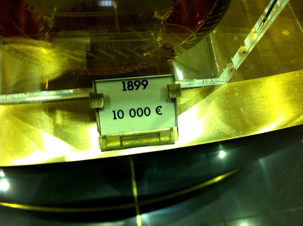 Très très chère bouteille aux Galeries Lafayette