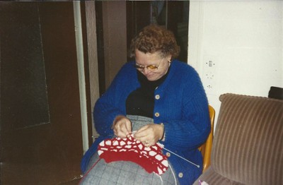 Marlène Pernot au tricot