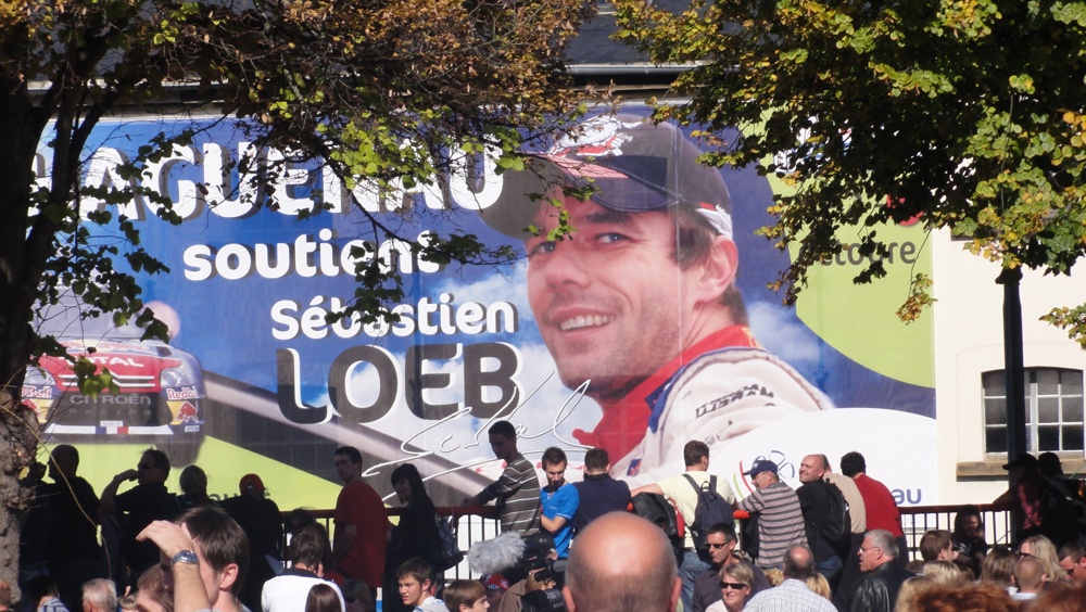 rallye de france alsace - affiche géante loeb à haguenau.JPG