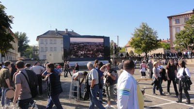 rallye de france alsace - écran géant à haguenau.JPG