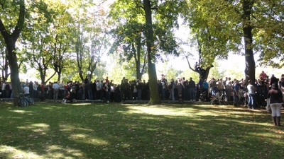 rallye de france alsace - spectateurs contre les barrières.JPG rallye de france alsace - spectateurs contre les barrières.JPG