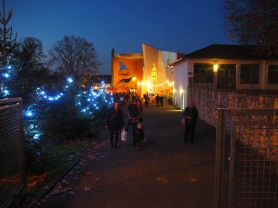 Cour de l'école de nuit