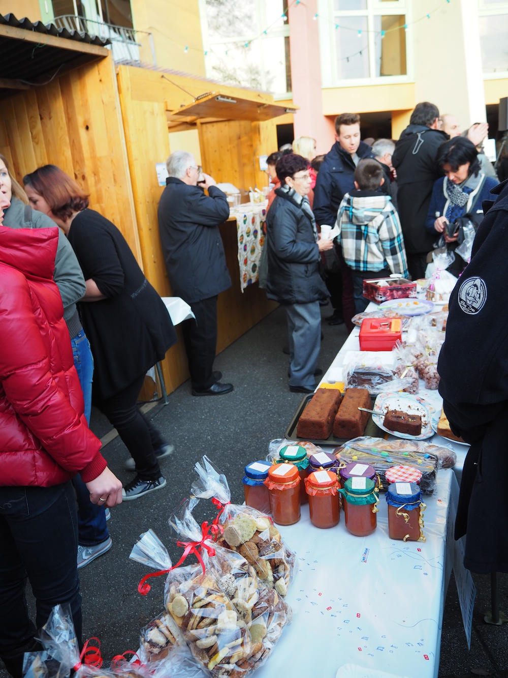 Stand gâteaux samedi