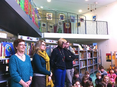 De gauche à droite, l'adjointe Evelyne Herrmann, la directrice de l'école Delphine Roch, celle de la médiathèque Christiane Vallin et Jean-Pierre Kleitz qui remplace Mme Vonau