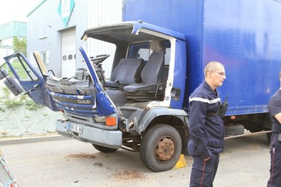 Camion après désincarcération