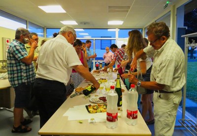 2017/06/15 Amis du Forum-Remise chèque APAEI Dannemarie-Le moment amical