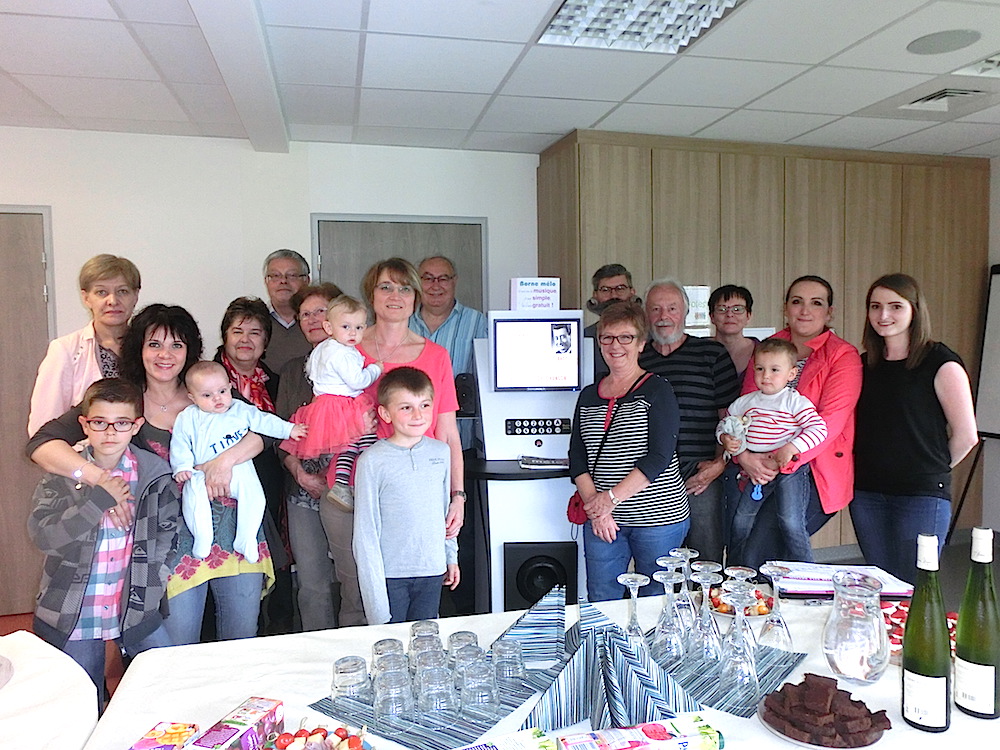 Remise officielle Borne Mélo - Photo de groupe