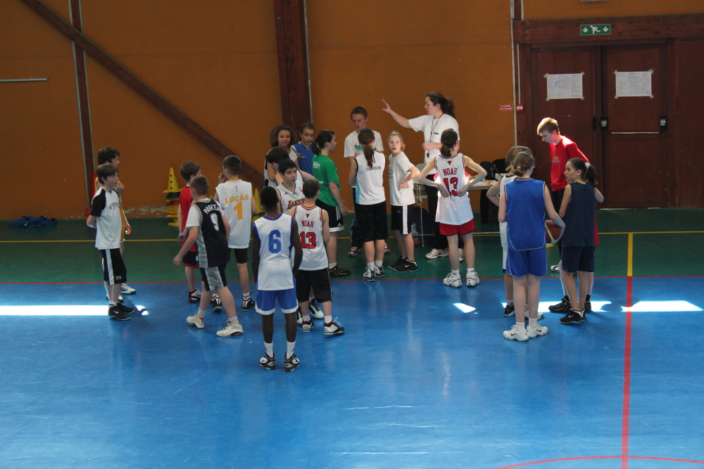 Camp de basket benjamines à Waldighoffen.