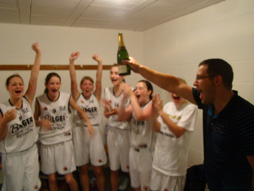 Le coach n'est pas le dernier à faire la fête