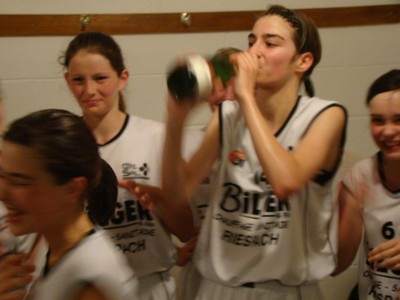 Champagne dans le vestiaire.