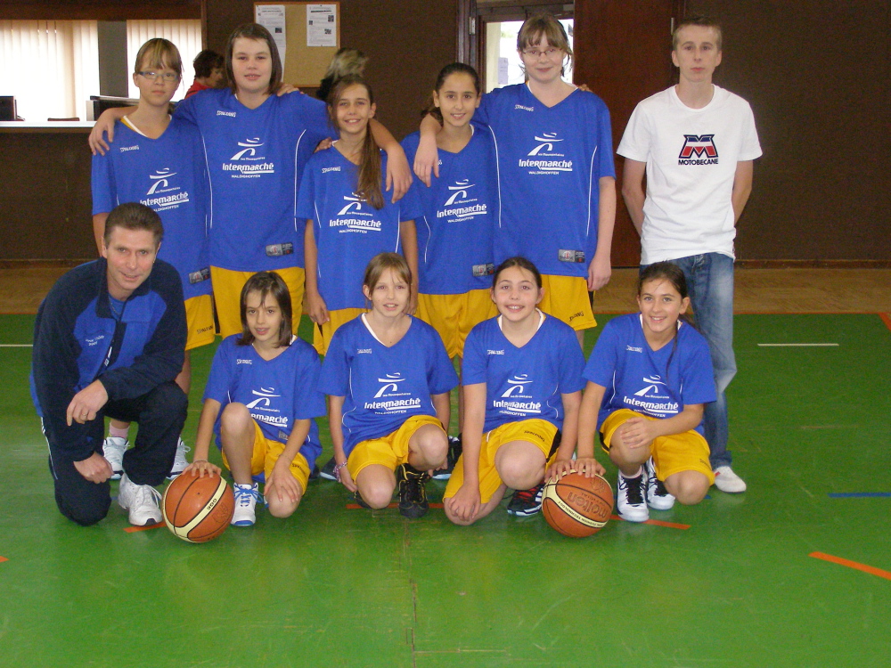 L'équipe des benjamines 2 du basket-club CSSPP Waldighoffen.