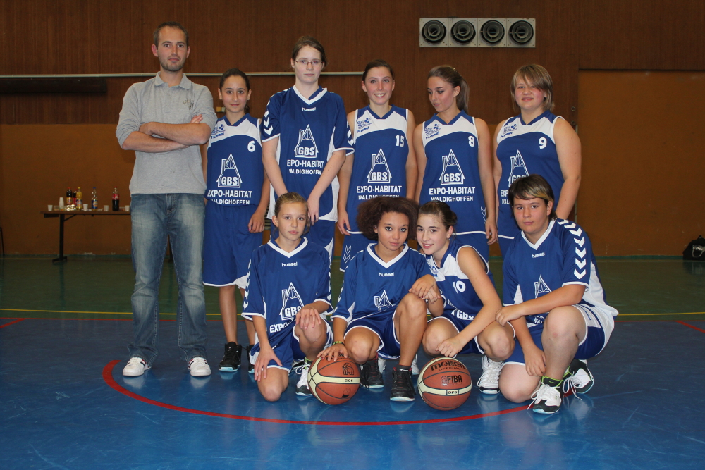 Les minimes féminines 2 du basket-club CSSPP Waldighoffen.