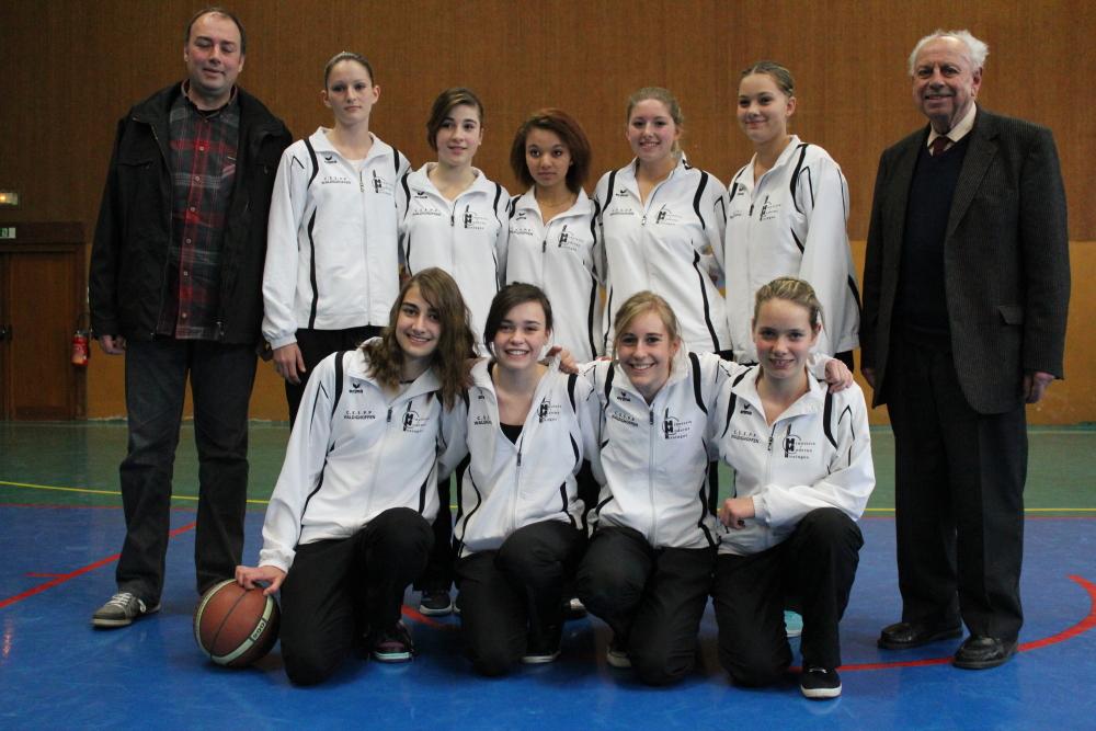 remise survetements minimes féminines.