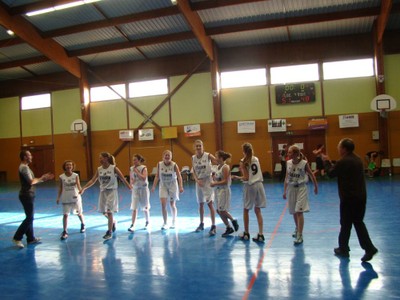 minimes région - berrwiller le groupe salut les supporters