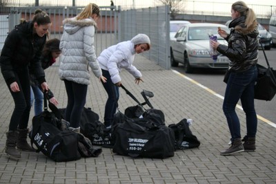 Sur le parking match SIG 2 - Waldighoffen du 18/02/2012 à Waldighoffen