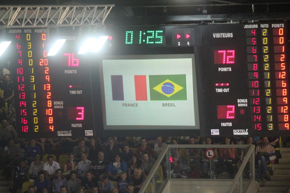 france-brésil  tableau d'affichage.