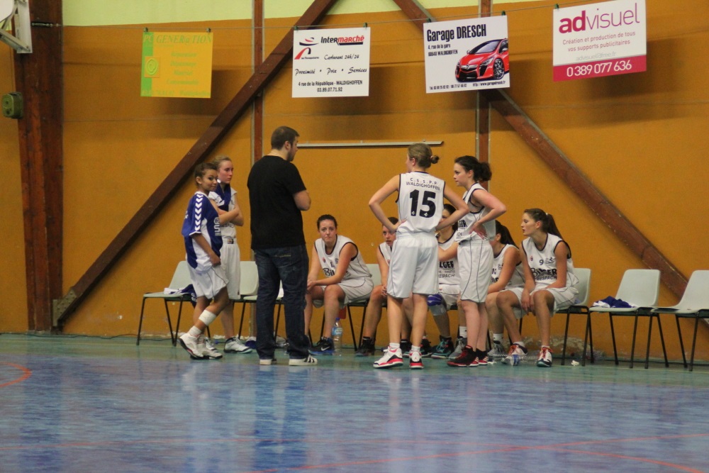 seniors filles 1 - Rosenau 12.