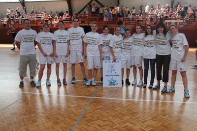 L'équipe des minimes féminines championnes du Haut-Rhin saison 2010/2011.