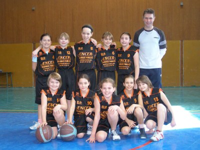 L'équipe des poussines saison 2009/20010.