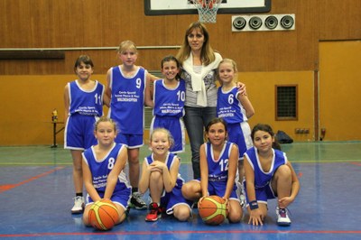 L'équipe des poussines du basket-club CSSPP Waldighoffen saison 2014/2015.