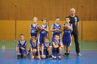 L'équipe des mini-poussins 1 du basket-club CSSPP Waldighoffen saison 2015/2016.