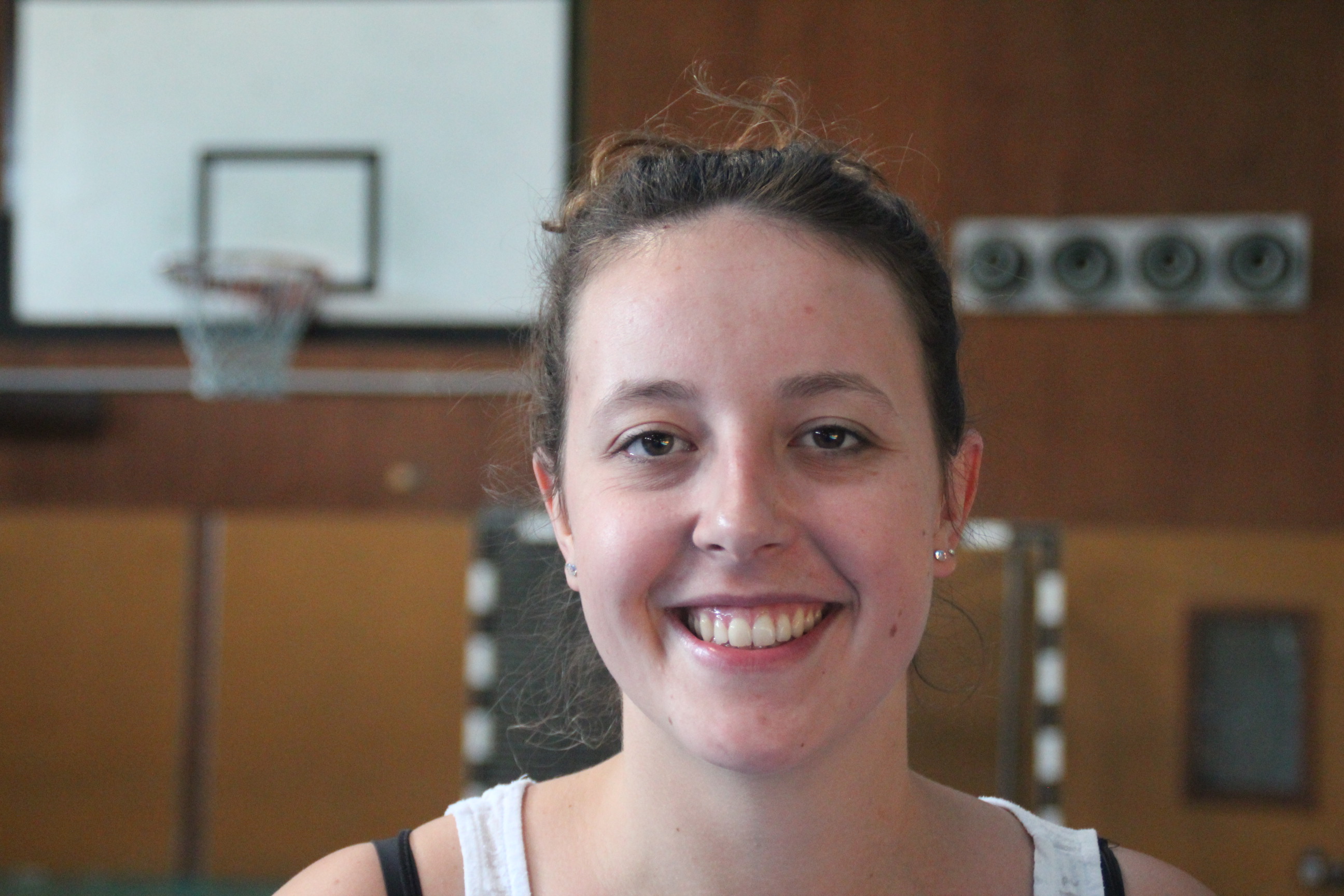 Lucie Heissler entraineur de l'équipe des mini-poussins.