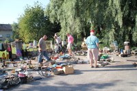 Marché aux puces 11.