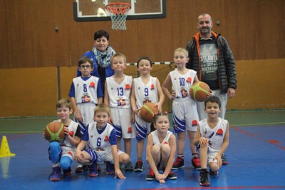 L'équipe des mini-poussins du basket-club CSSPP Waldighoffen saison 2018/2019.