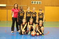 L'équipe des poussines 2 du basket-club CSSPP Waldighoffen.
