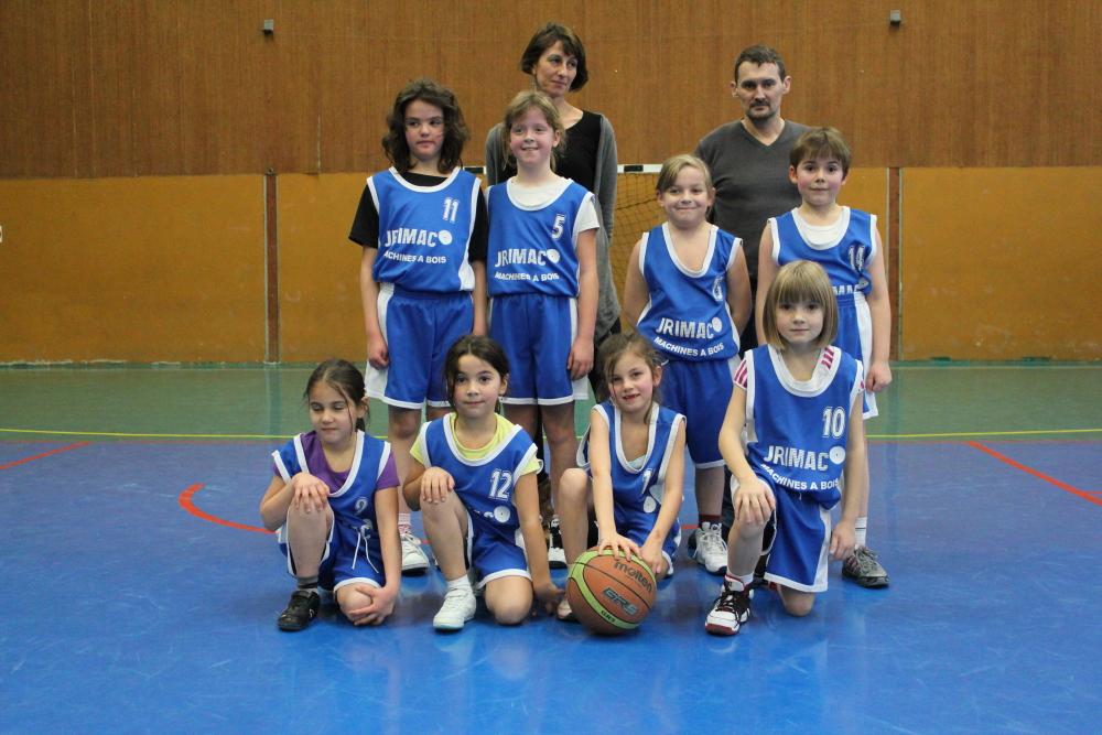 Les mini-poussins 2 du basket-club CSSPP Waldighoffen.