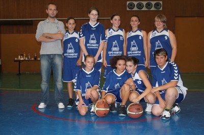 Les minimes féminines 2 du basket-club CSSPP Waldighoffen de la saison 2011/2012.