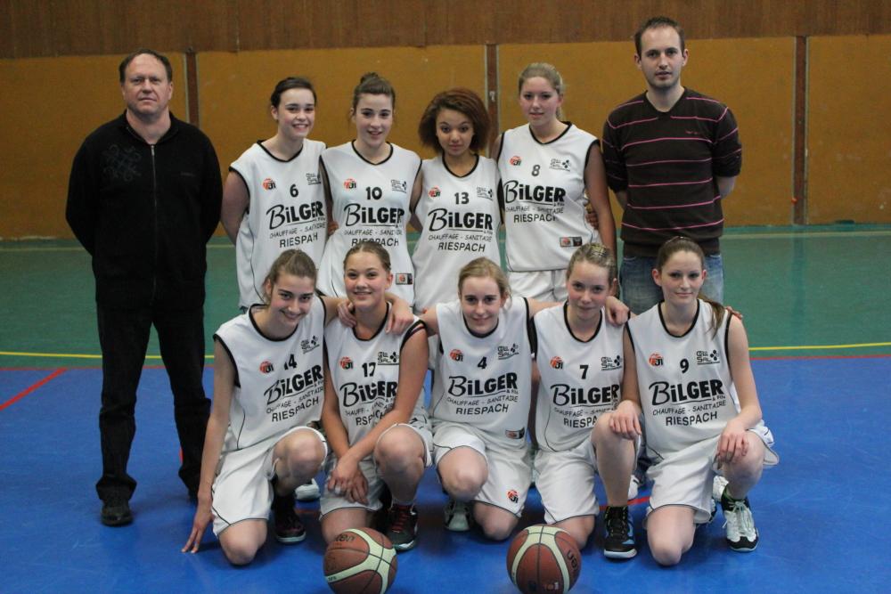 L'équipe des minimes féminines du basket-club CSSPP Waldighoffen qui a disputé le championnat d'Alsace 2011/2012.