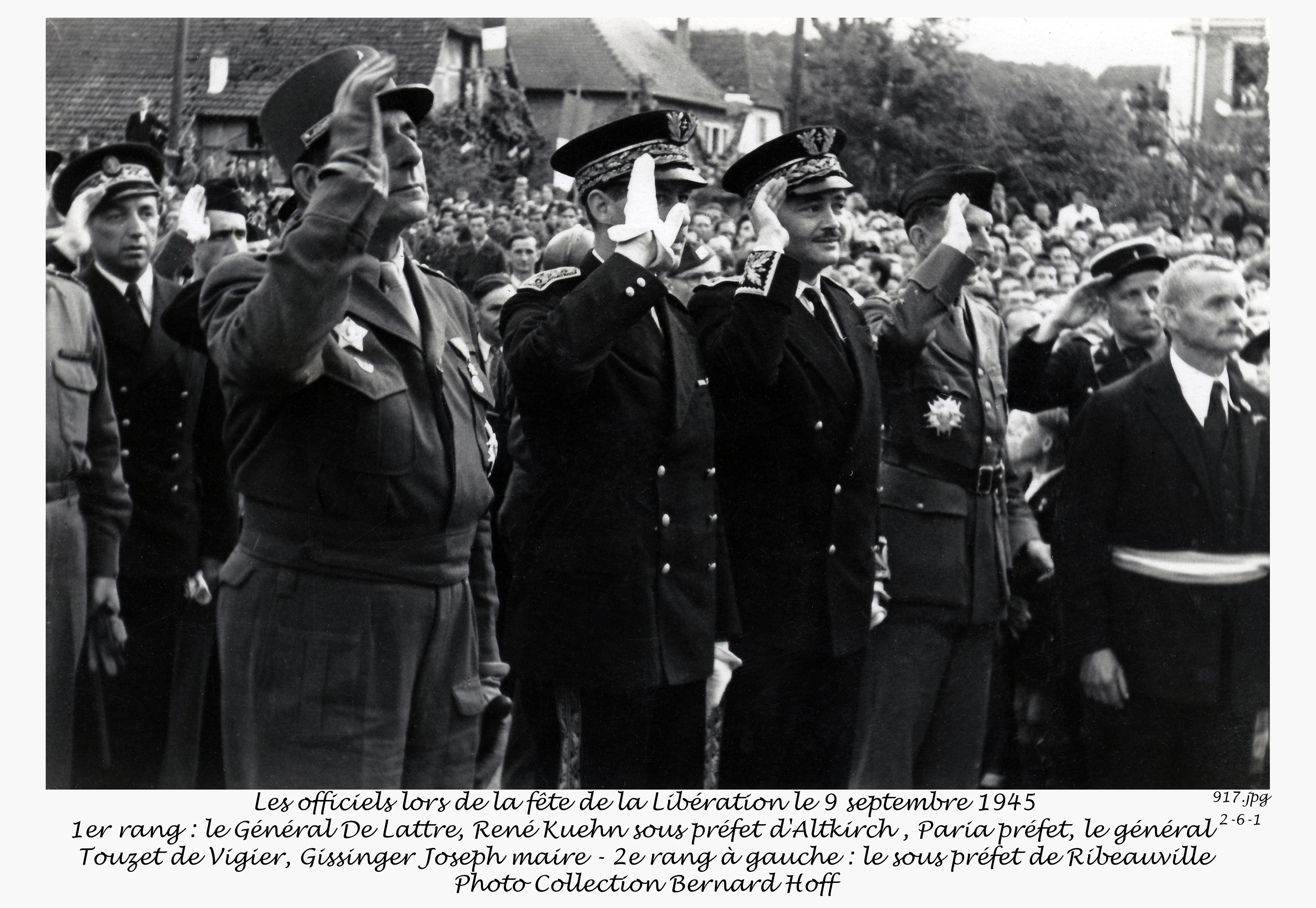 photo des officiels - fête de la libération 1945