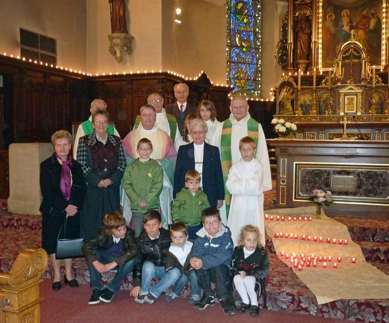 photo de famille du jubilé d’or de Soeur Marie Thérèse Schmitt