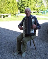 Repas - homme accordéon 30 ans section UNC Waldighoffen