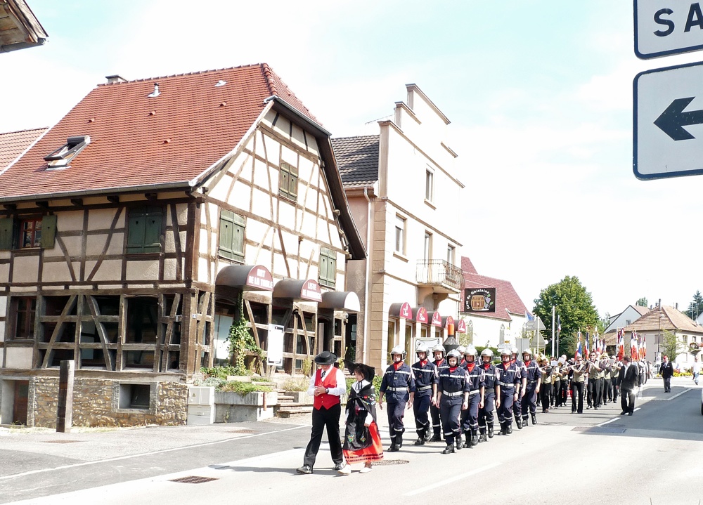 Retour cortège AG UNC Altkirch 11 sept 2011