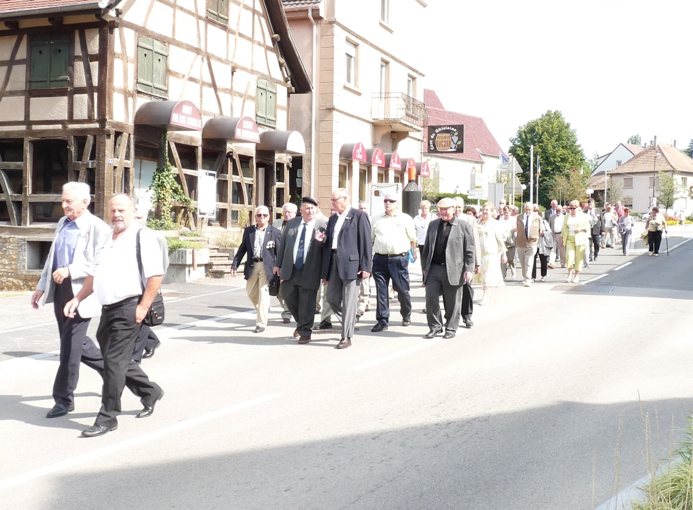 Retours participants cortège AG UNC Altkirch 11 sept 2011