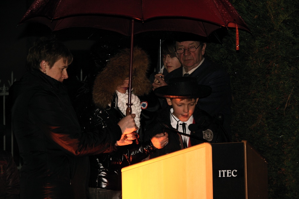 11 nov 2010 Waldighoffen - David pendant la lecture de son texte