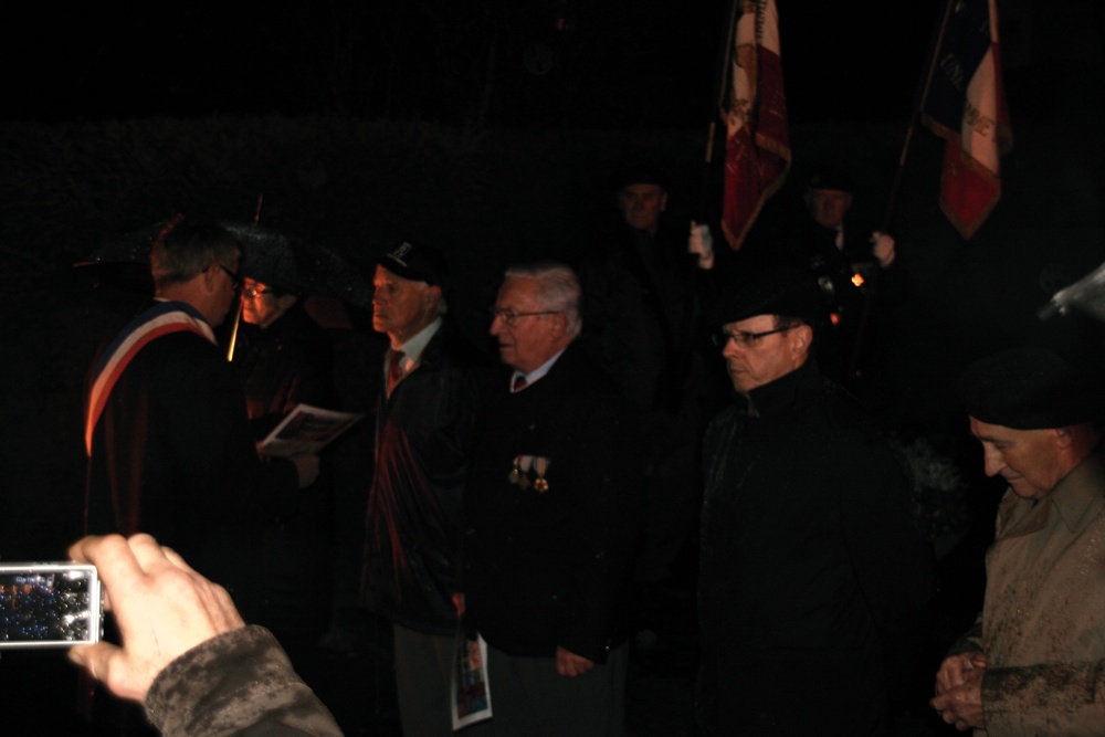 11 nov 2010 Waldighoffen - remise du diplôme à Henlin Henri